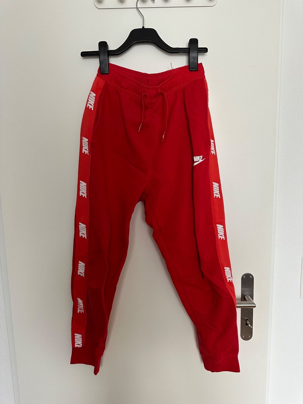 Nike Pantaloni: Hosen Nike – Usato da Sirnach venduto da kla_mk2g