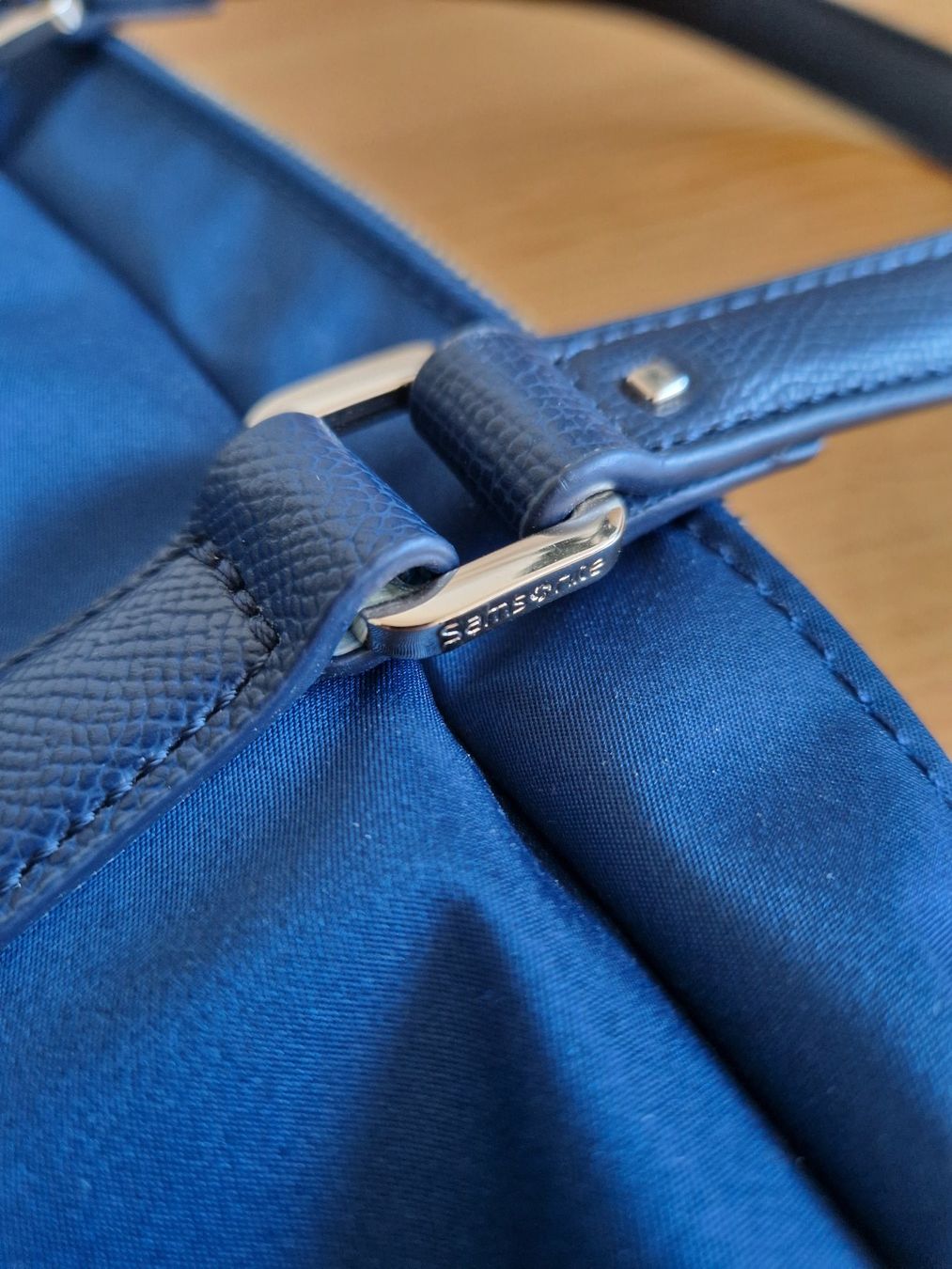 Samsonite Taschen: Samsonite Laptoptasche/Handtasche/Businesstasche - Neuwertig – Gebraucht aus Bern von belshnikel 9