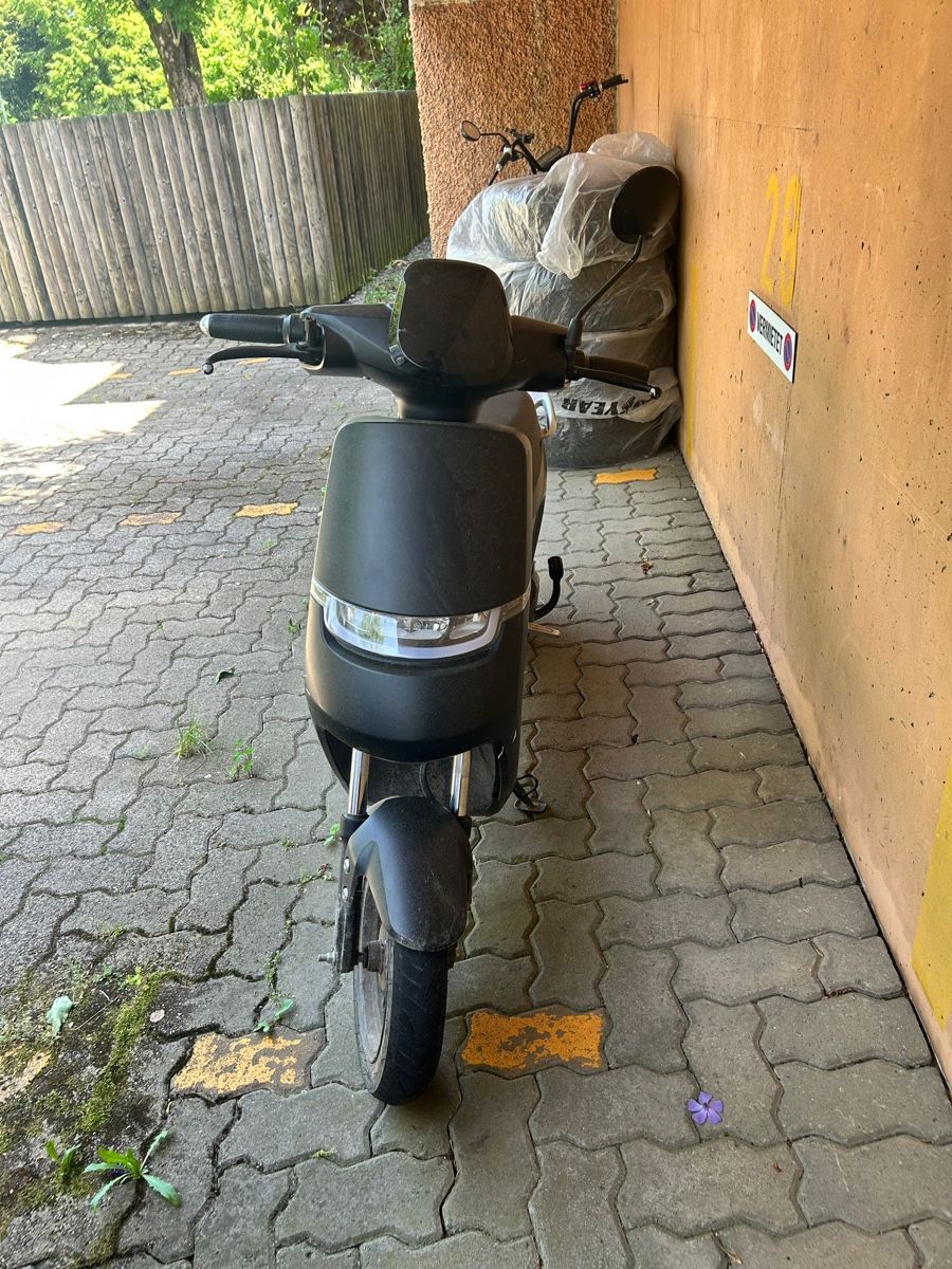 Scooters: E-Roller Rocket – Gebraucht aus Dübendorf von Ahreg 1