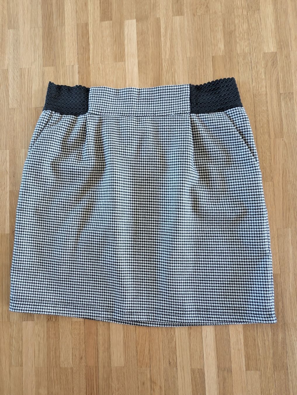 Nafnaf Gonne: NAFNAF Mini Skirt - Size 36 – Usato da Zürich venduto da morgannpz