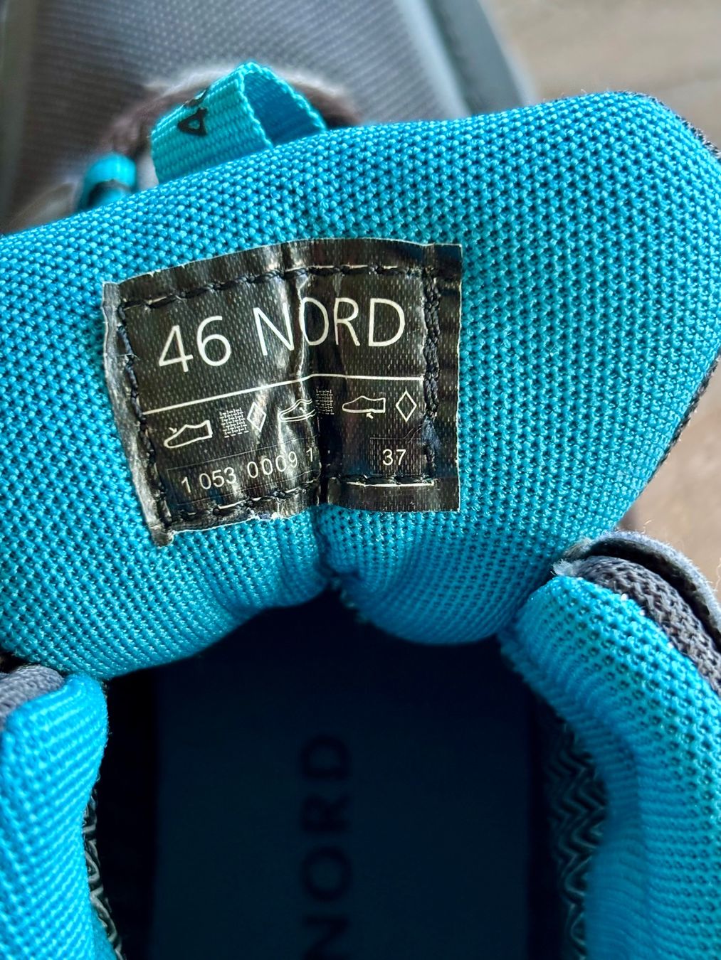 46 Nord Scarpe da uomo: 46 Nord Wanderschuhe Gr. 37, neuwertig – Nuovo (secondo la descrizione) da Chur venduto da pomarenzli4 3
