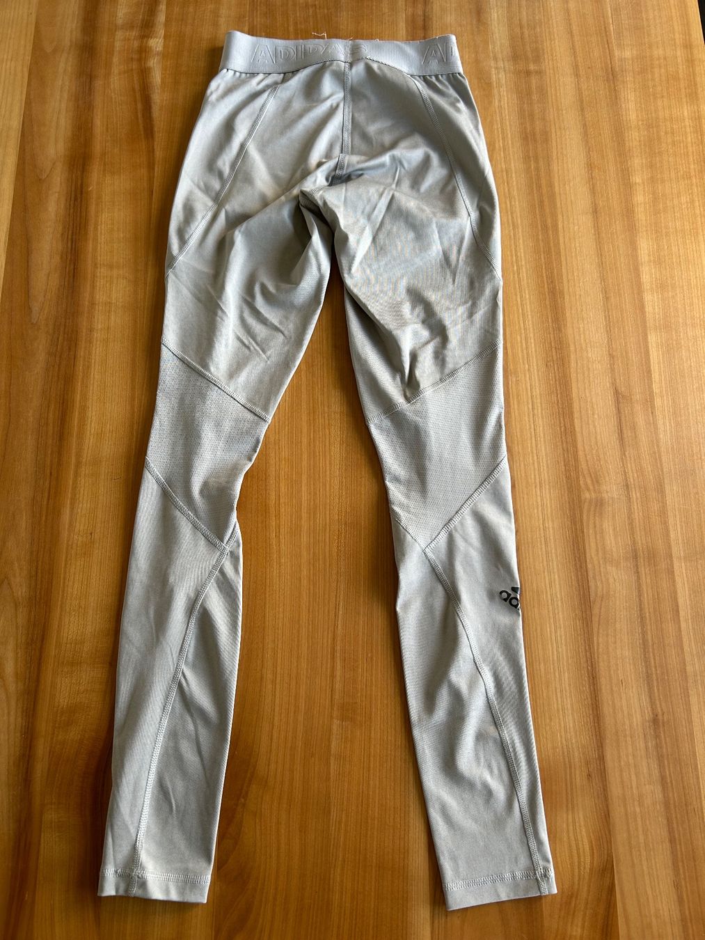 Adidas Leggings: Sportleggings – Usato da Schliern b. Köniz venduto da mar_6wsv 1