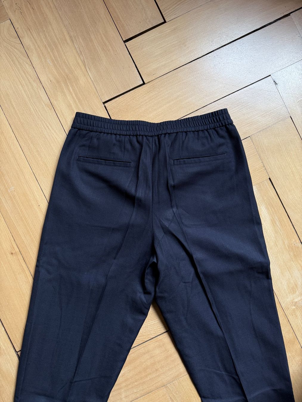 Cos Pantaloni: COS - Hose dunkelblau aus Wolle 46 – Usato da Zürich venduto da Diazaio 3