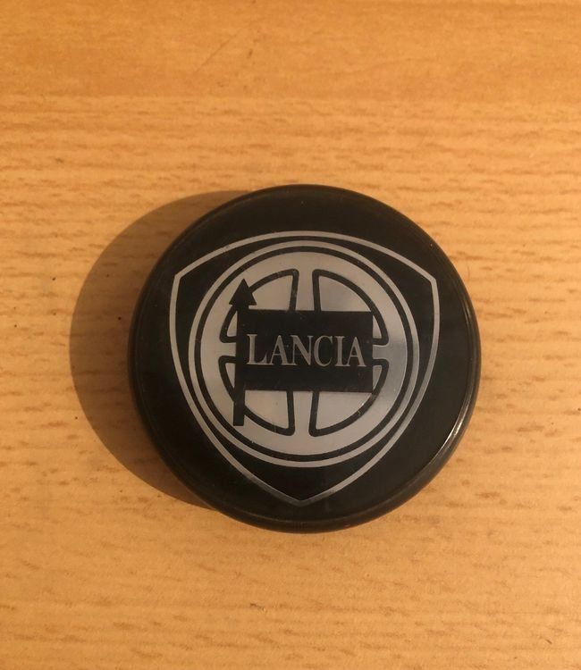 Lancia Tutti pezzi di ricambio auto: Lancia Delta Integrale Nabendeckel Original – Usato da Neuenhof venduto da Boh1
