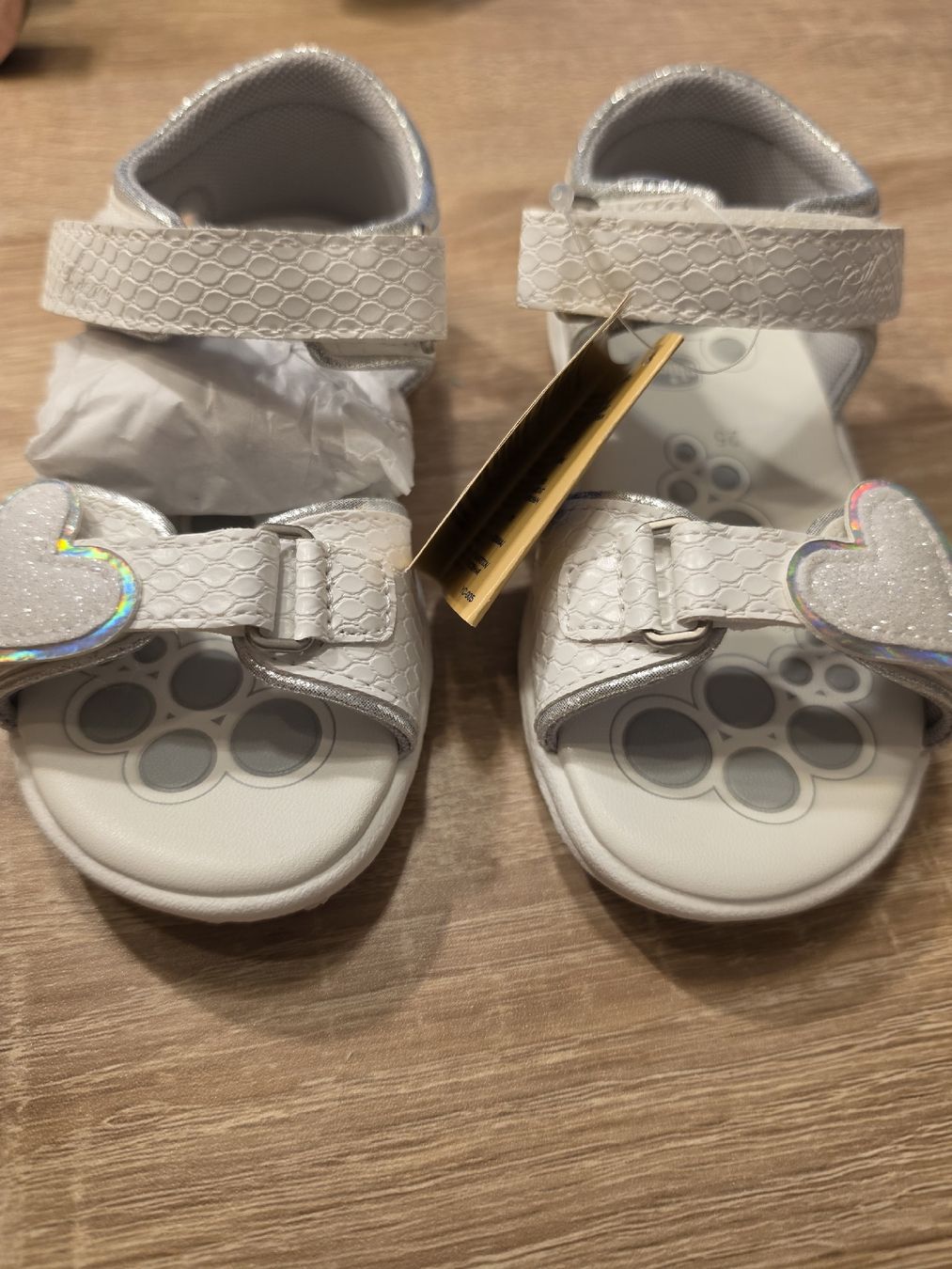 Chicco Schuhe für Mädchen: Chicco Sandalen – Neu und originalverpackt aus Kefikon TG von Livline 1