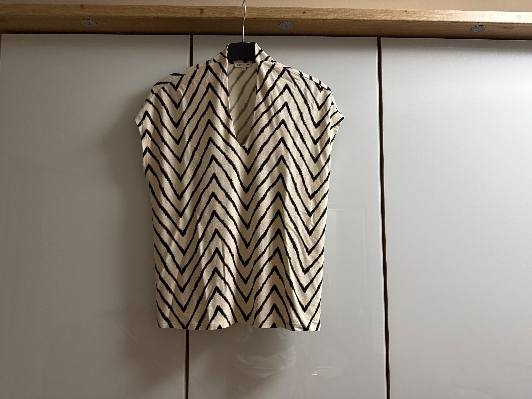 Tom Tailor Camicette: Edles Sommer Top, Bluse mit Zickzackmuster, Grösse M – Nuovo (secondo la descrizione) da Zürich venduto da kat_p2yk