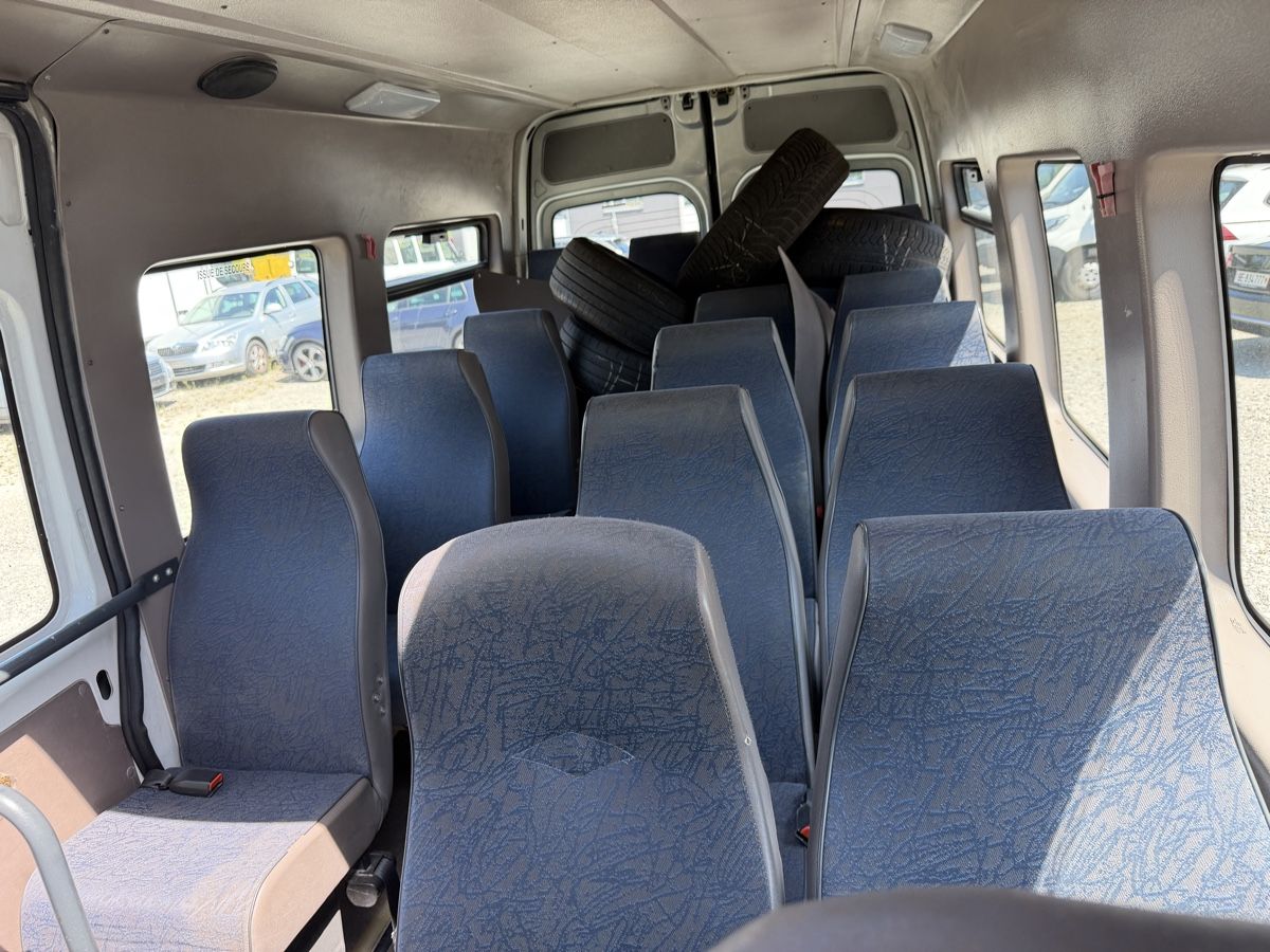 Renault Automobili: Renault Master T35 2.8 TDI – Usato da Oberönz venduto da Xyz90 4