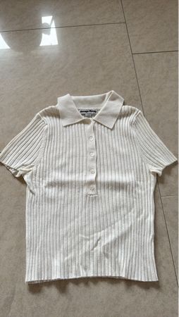 Weisses Kurzarm Strickoberteil mit Knöpfen, Grösse M