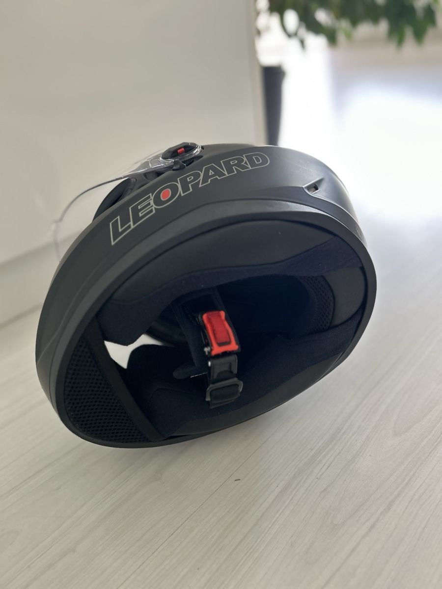 Caschi & visiere: Leopard XS Motorradhelm – Usato da Wallisellen venduto da sam_kf7w 6