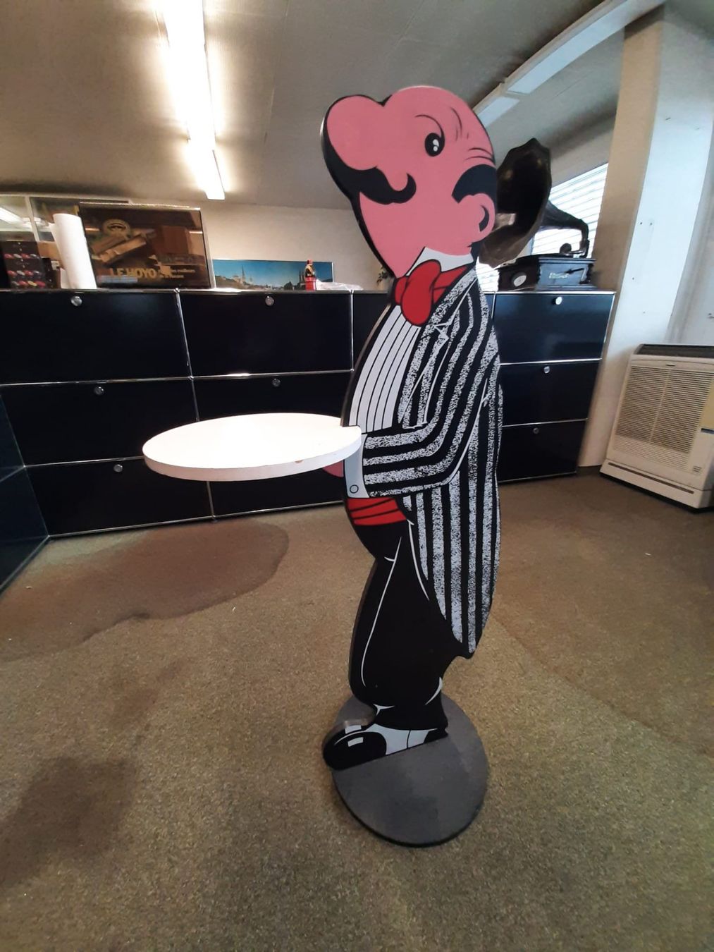 Statuette: Dekofigur Kellner mit Tablett, Rarität – Usato da Zürich venduto da leo_6bbs 1