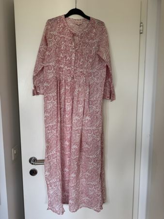 Langes Kleid mit Paisley-Muster Grösse S