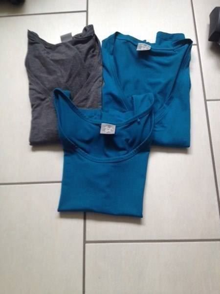 Mexx T-shirt: Diverse T-shirt MARKE MALU und MEXX – Usato da Buchs-ZH venduto da Birikina 2