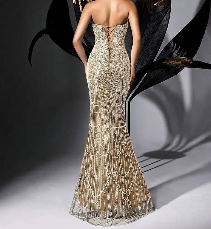 Vestiti: Abendkleid – Usato da Alpnach Dorf venduto da iva_f6z2 1