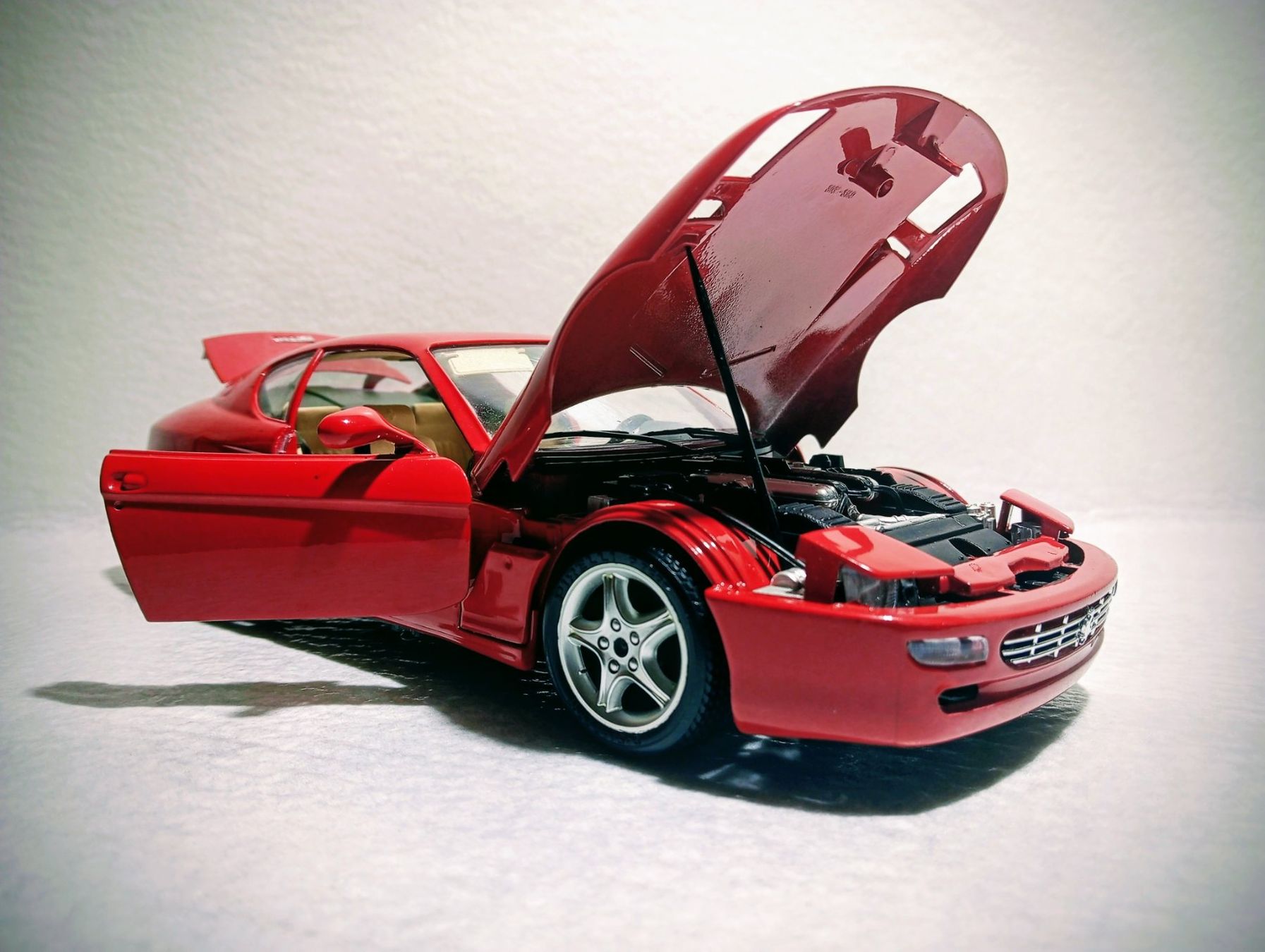 Ferrari Modellini d'auto: Ferrari 456 GT   1982 – Usato da Huttwil venduto da Secondtrain 2