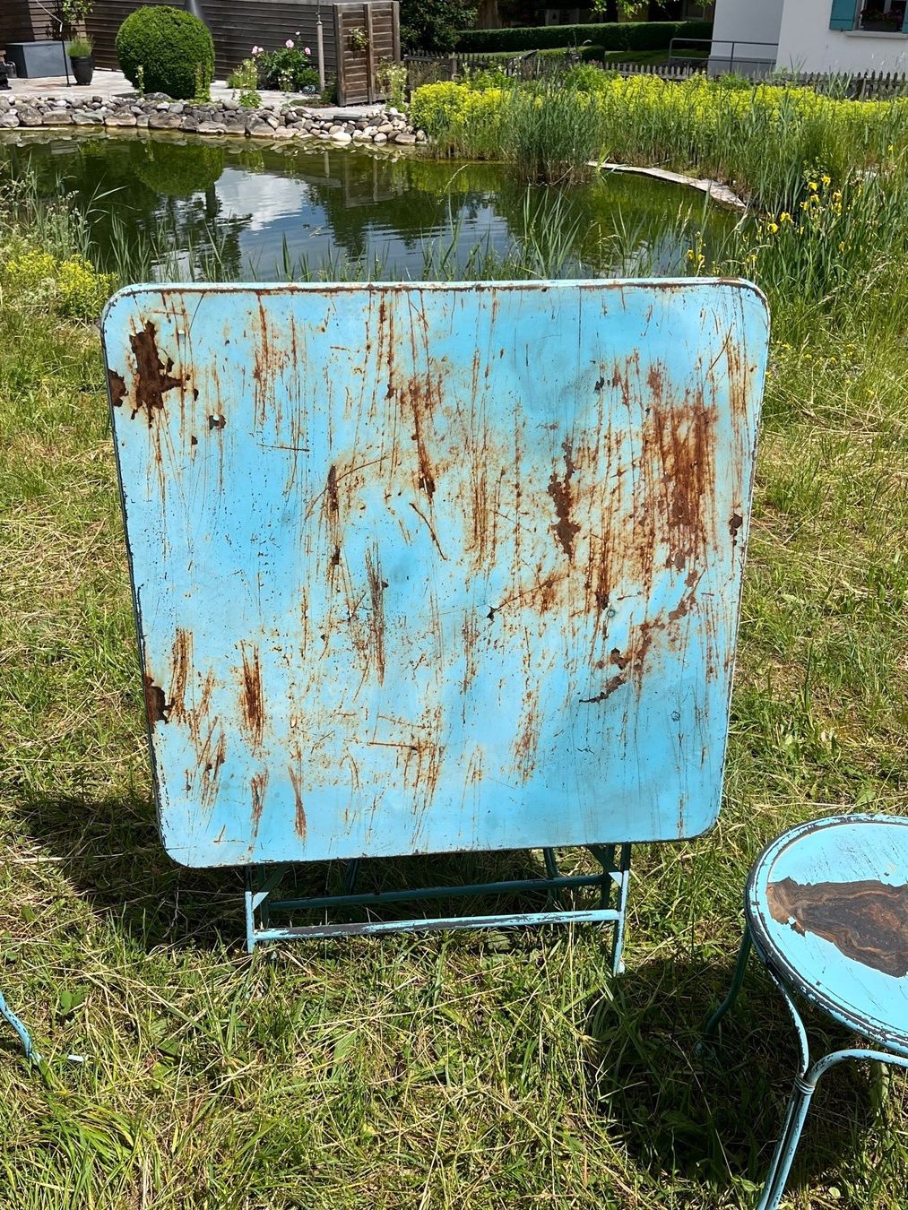 Set di tavolo e panche: Gartentisch mit 4 Stühlen, Metall – Usato da Madetswil venduto da Babalou 1
