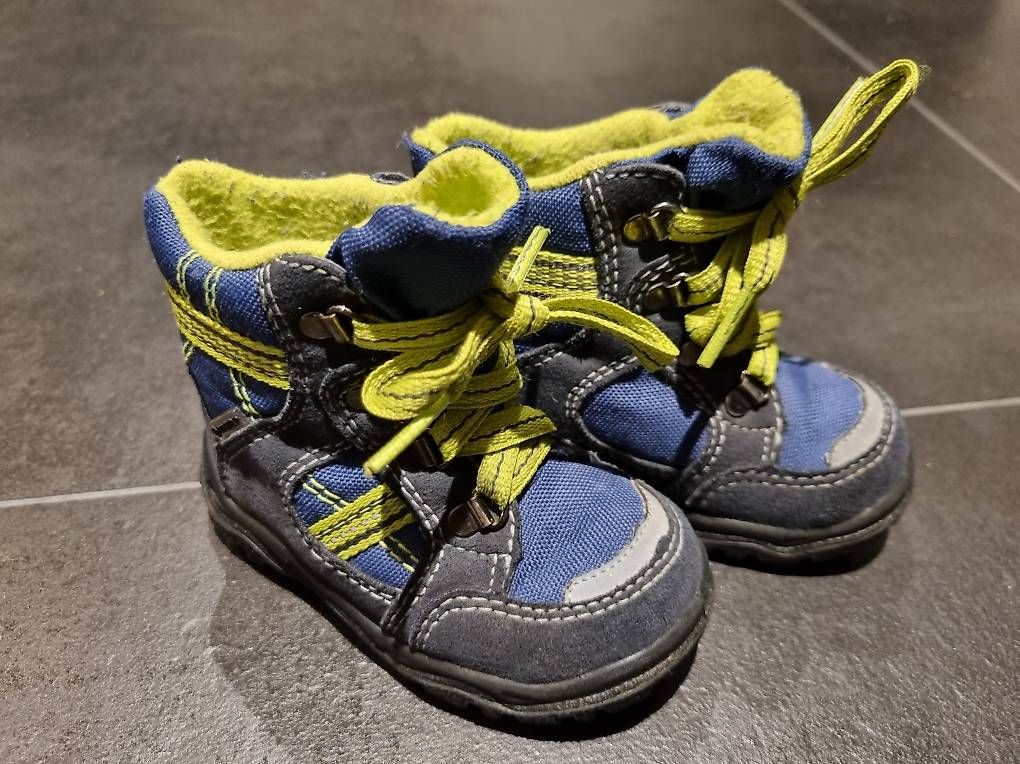 Superfit Scarpe per ragazzi: Kinder Winterschuhe superfit Grösse 20 – Usato da Steffisburg venduto da thom7