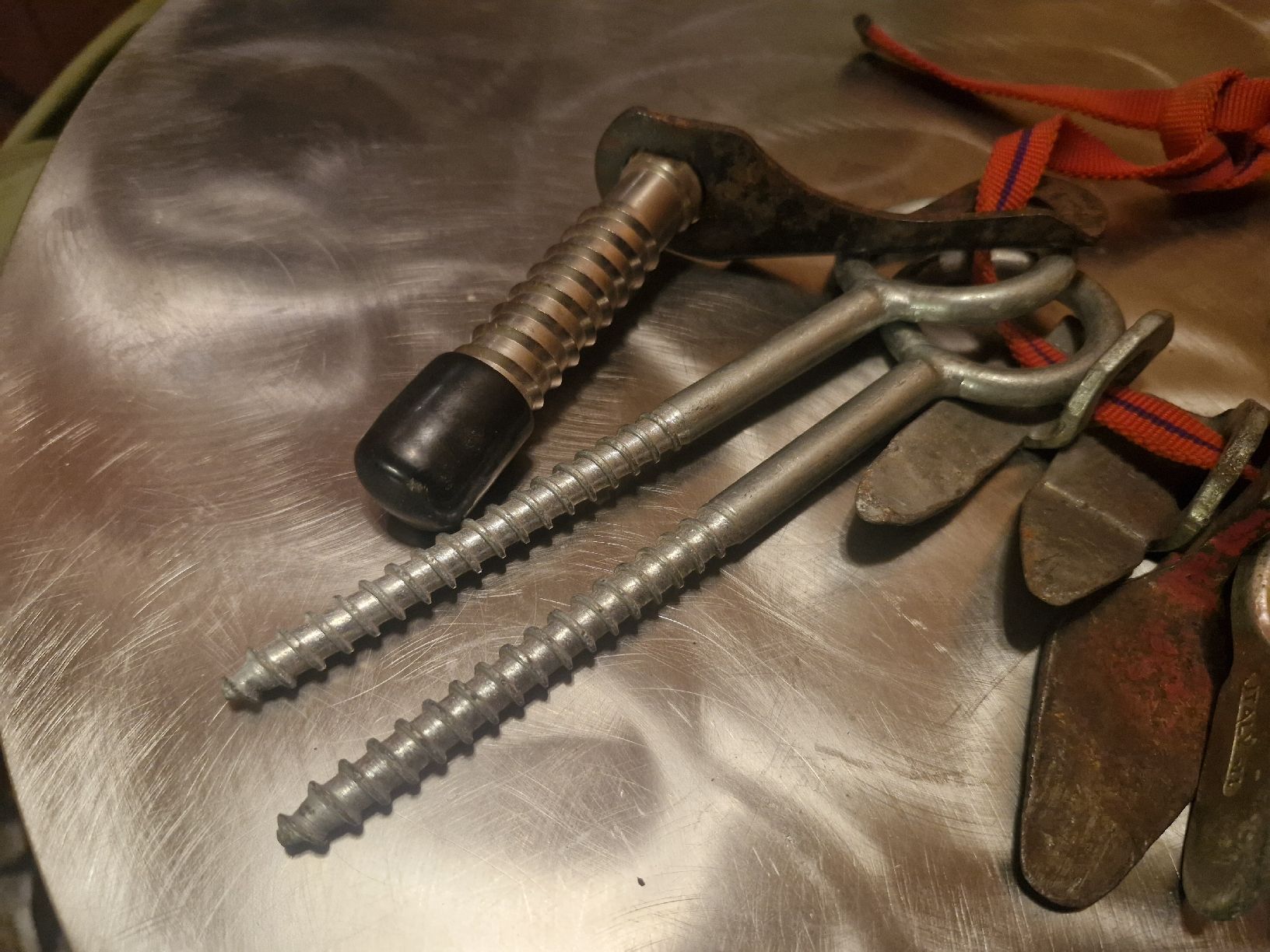 Quincaillerie: Kleterhaken Bohrer Set – D'occasion à Riggisberg par ancash 1