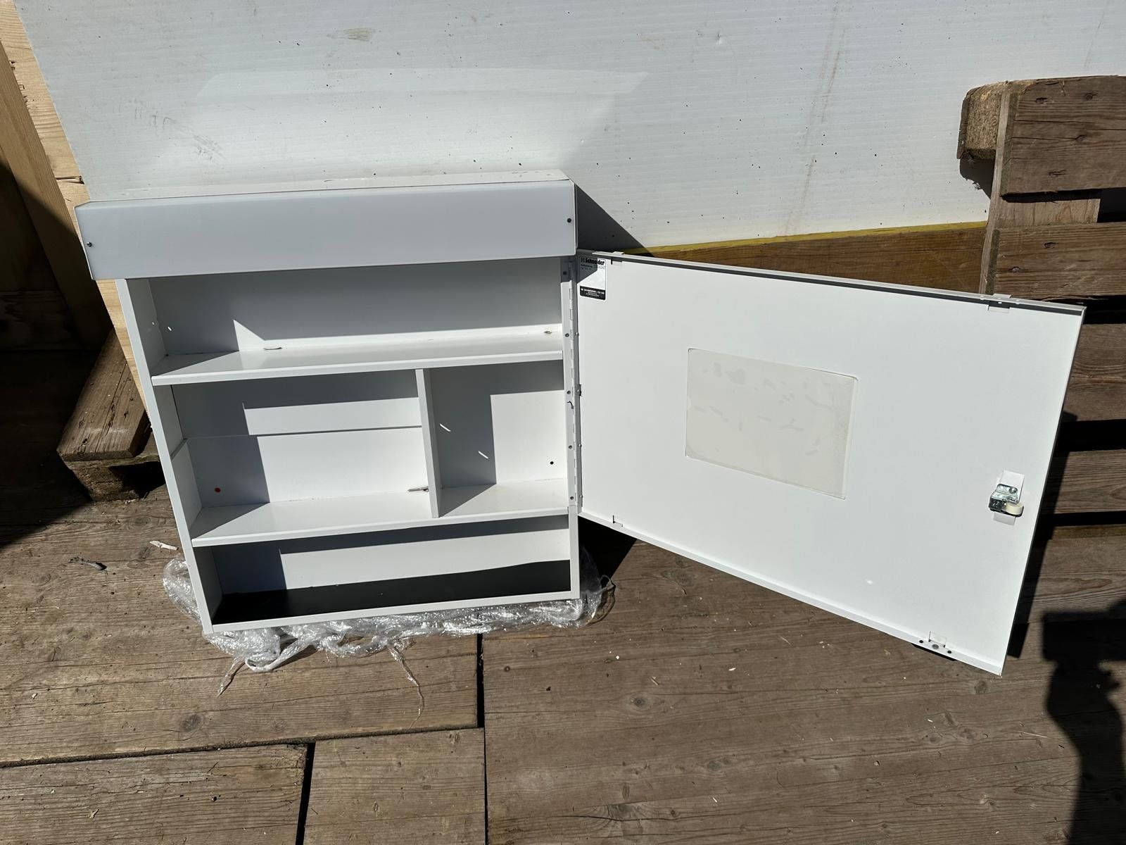 Schneider Armadietti a specchio: Spiegelschrank – Usato da Spreitenbach venduto da Space_X 1