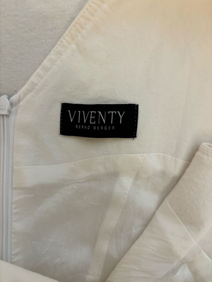 Vestiti: Asymmetrisches Kleid – Usato da Thörigen venduto da Lable 2