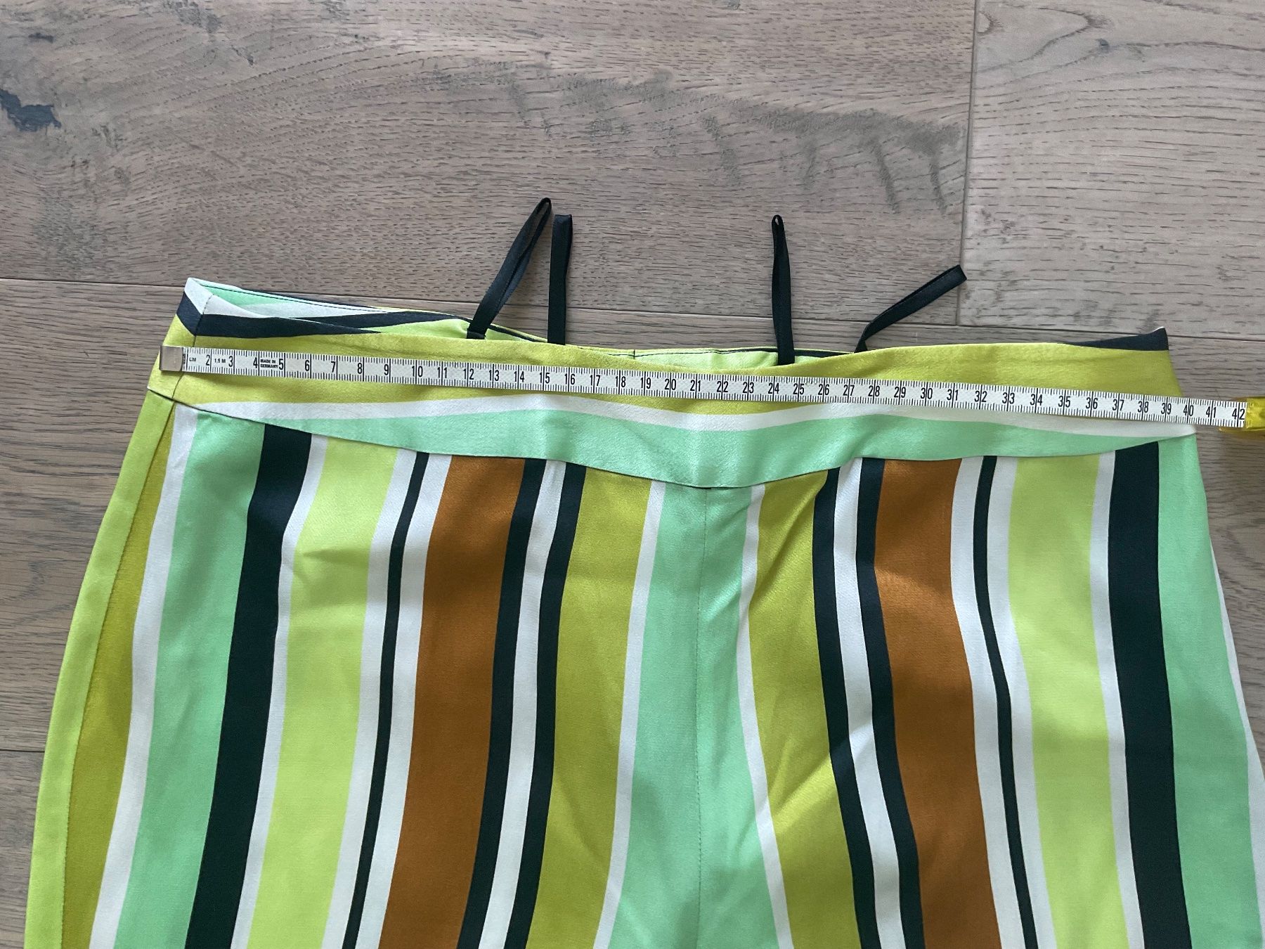 Madeleine Pantaloni: Madeleine Sommerhosen – Nuovo (secondo la descrizione) da Figino venduto da Stefano03 4