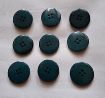 9 Stück Knöpfe, dunkelgrün 22 mm.