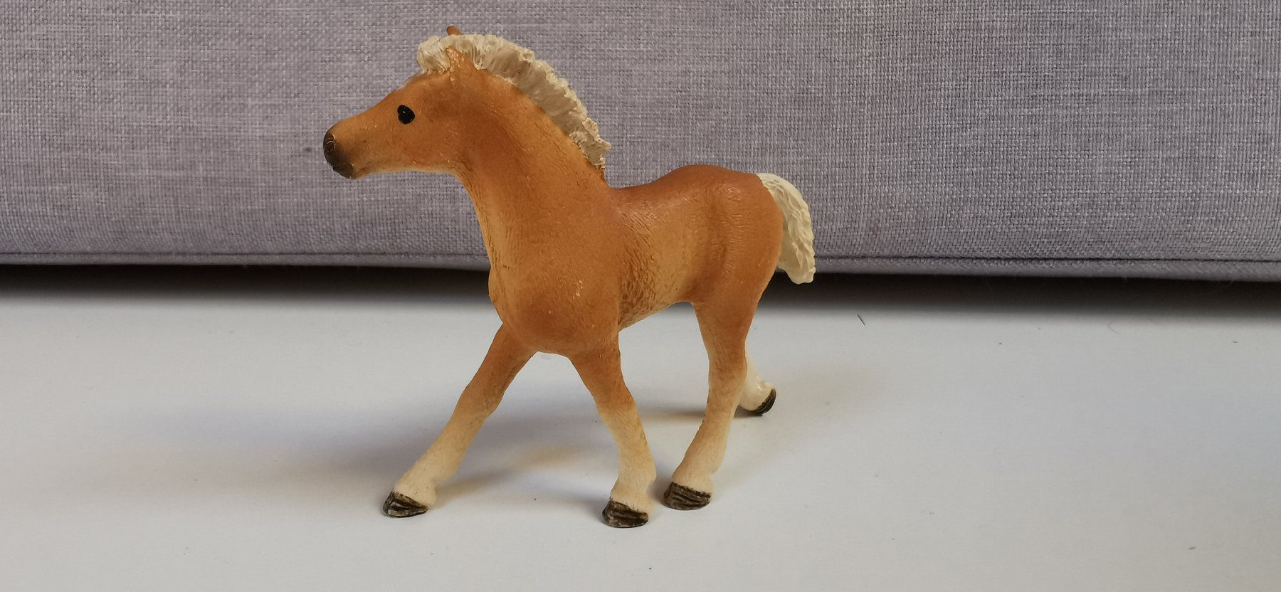 Schleich Giocattoli: Schleich Pferde Fohlen, hellbraun – Usato da Langendorf venduto da Laedi6 1