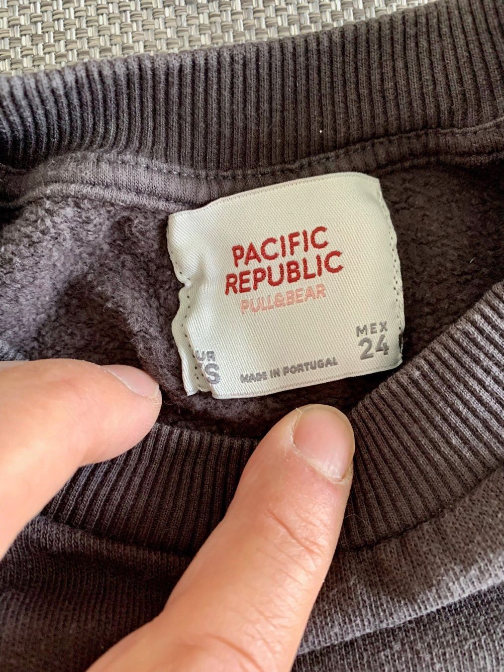 Pullover & Sweatshirts: PULL & BEAR Pullover Grösse XS – Gebraucht aus Hohenrain von Kiendan 4