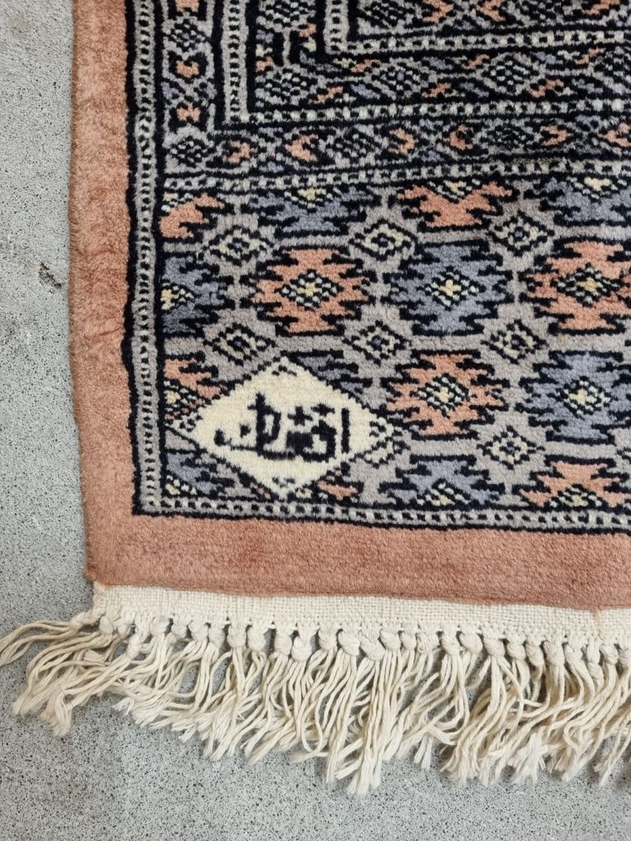 Teppiche: Authentic Hand-Knotted Oriental Rug – Gebraucht aus Meilen von zana10 1
