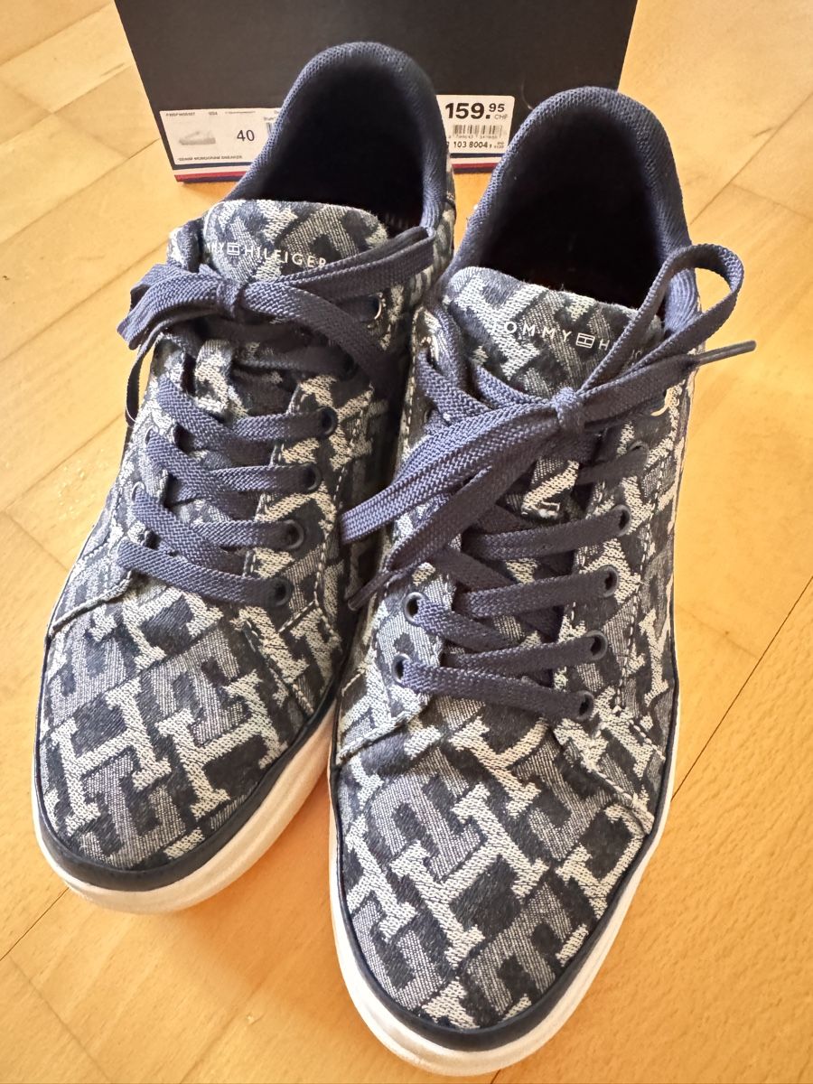 Tommy Hilfiger Scarpe da donna: Sneaker Tommy Hilfiger – Usato da Ottenbach venduto da ul9_vq6l 2