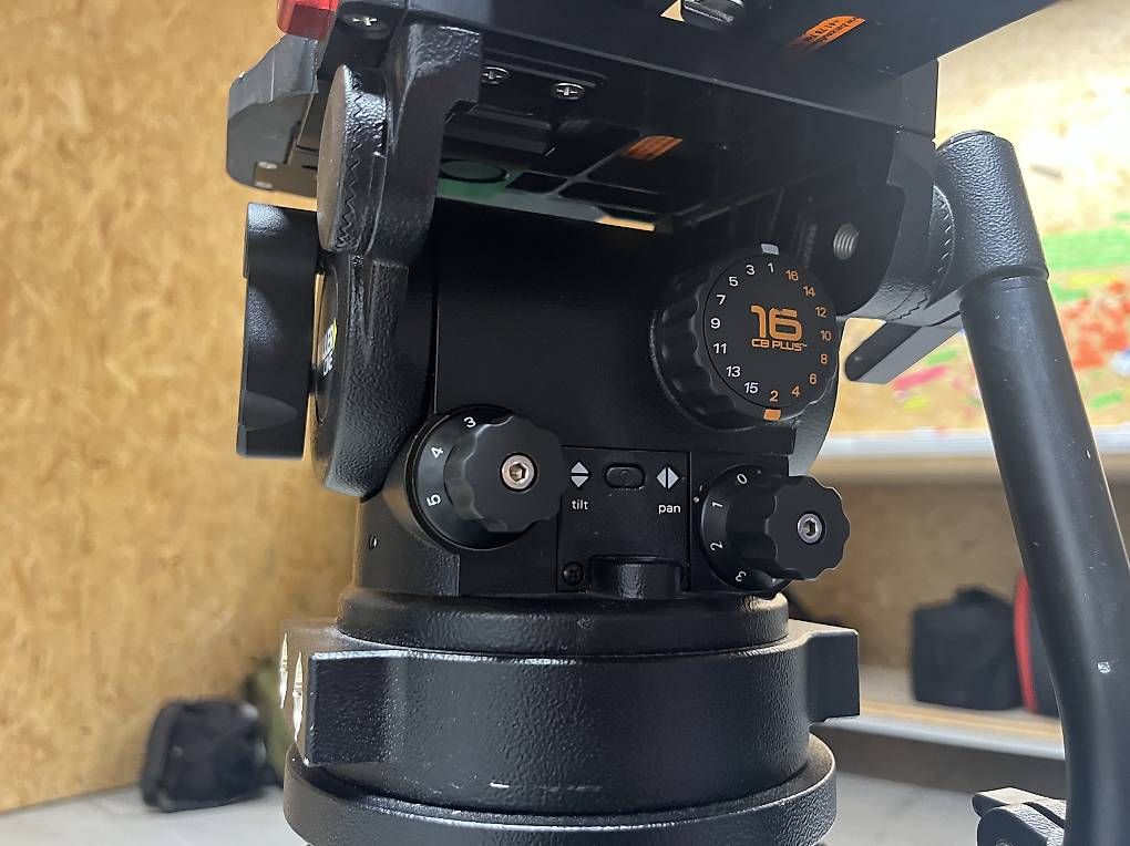Videocamere: Miller Cinx 3 (bis 19kg) Cine Stativsystem – Usato da Zürich venduto da Steve_Zissou 4