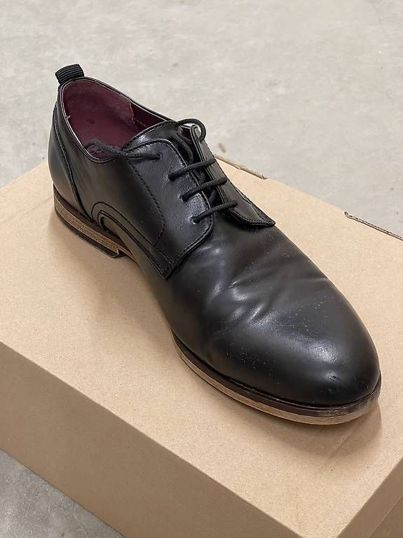 Scarpe da uomo: Schwarze Schuhe  – Usato da Basel venduto da KPRNR 2