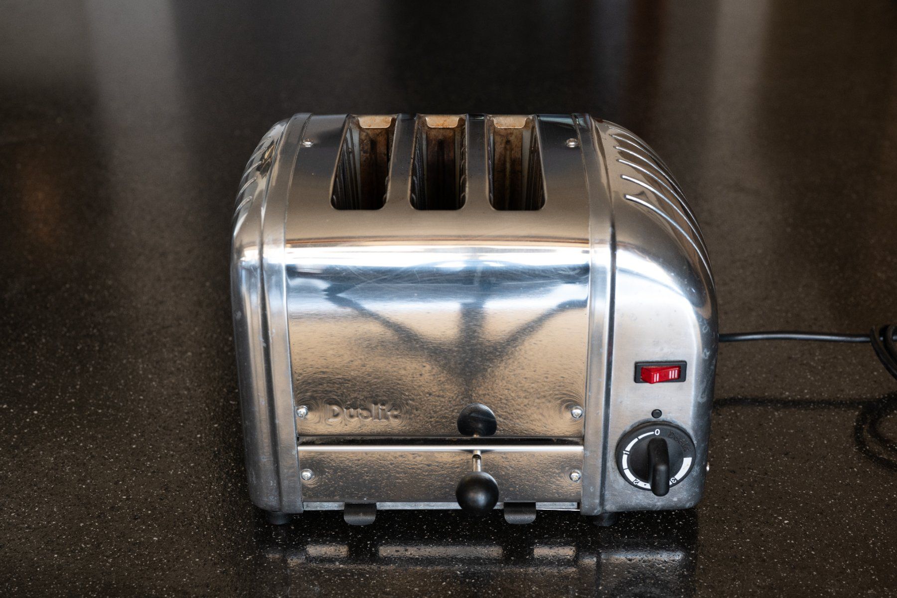 Küchengeräte: Dualit Classic 3-slice/Scheiben toaster - Chrom – Gebraucht aus Binningen von chr_z6qw