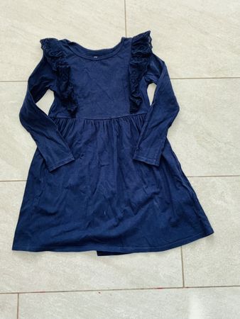 Kleid H&M dunkelblau mit Spitzenbesatz Grösse 122/128