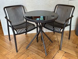 Bistro Set 1 table and 2 chairs