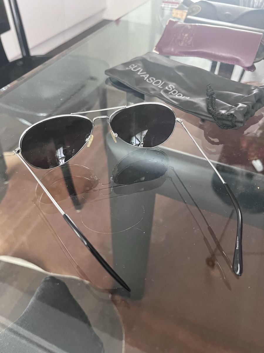 Occhiali & Lenti: Lunettes de soleil aviateur argentées - Élégance assurée – Usato da Zürich venduto da ivi_aka_d 2