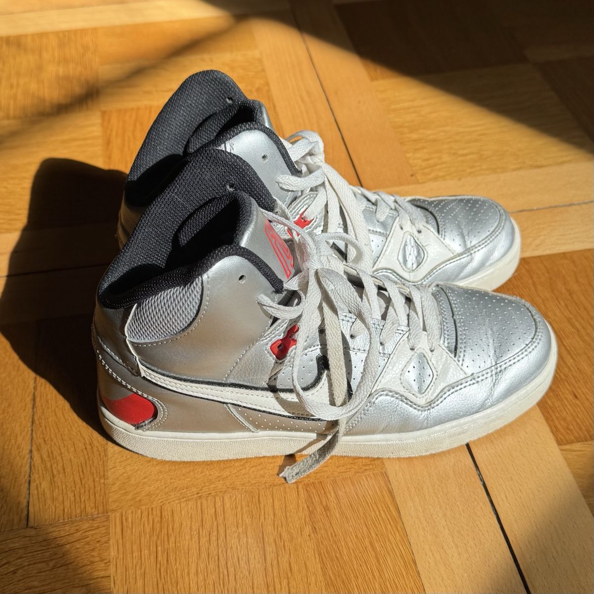Nike Scarpe da uomo: Vintage Nike Force High-Tops, Silver, EU 40 – Usato da solothurn venduto da mil_ja.t