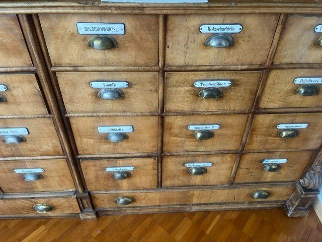 Buffets: Apotheker Schrank  - antik - Email Schilder – D'occasion à Romanshorn par Knut4 2