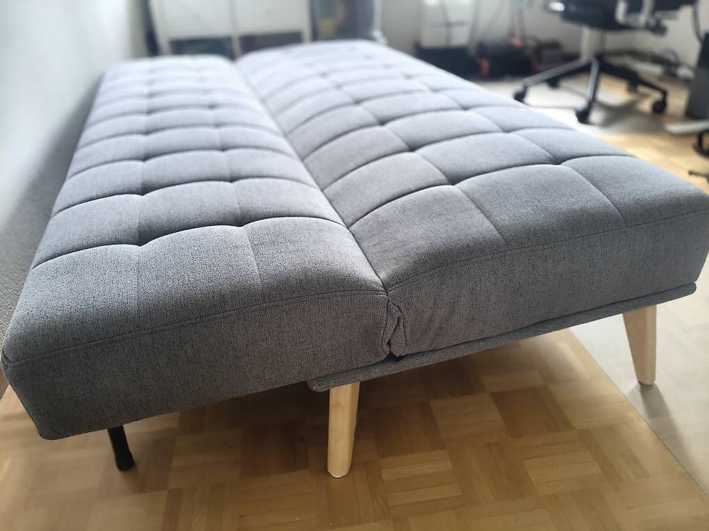 Divani: Modernes Klappsofa/Schlafsofa Grau mit Holzfüssen – Usato da Adliswil venduto da ro0ter 3