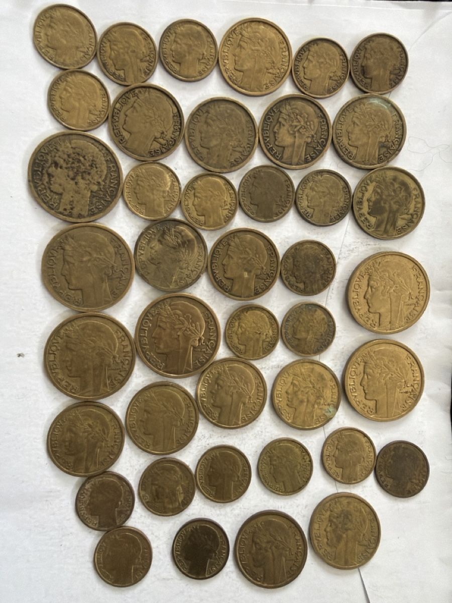 Tutti le monete: 1 Franc Français  – Usato da Hittnau venduto da Pat_yl7f 1