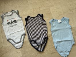 3 Baby Bodys ärmellos, Gr. 74
