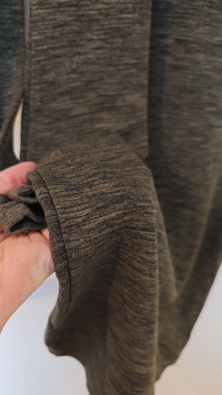 Kleider: Superdry enganliegendes Kleid Gr. S – Gebraucht aus Bülach von mastika82 1
