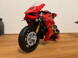 Moto LEGO Technic Ducati Panigale V4 R occasion rouge
