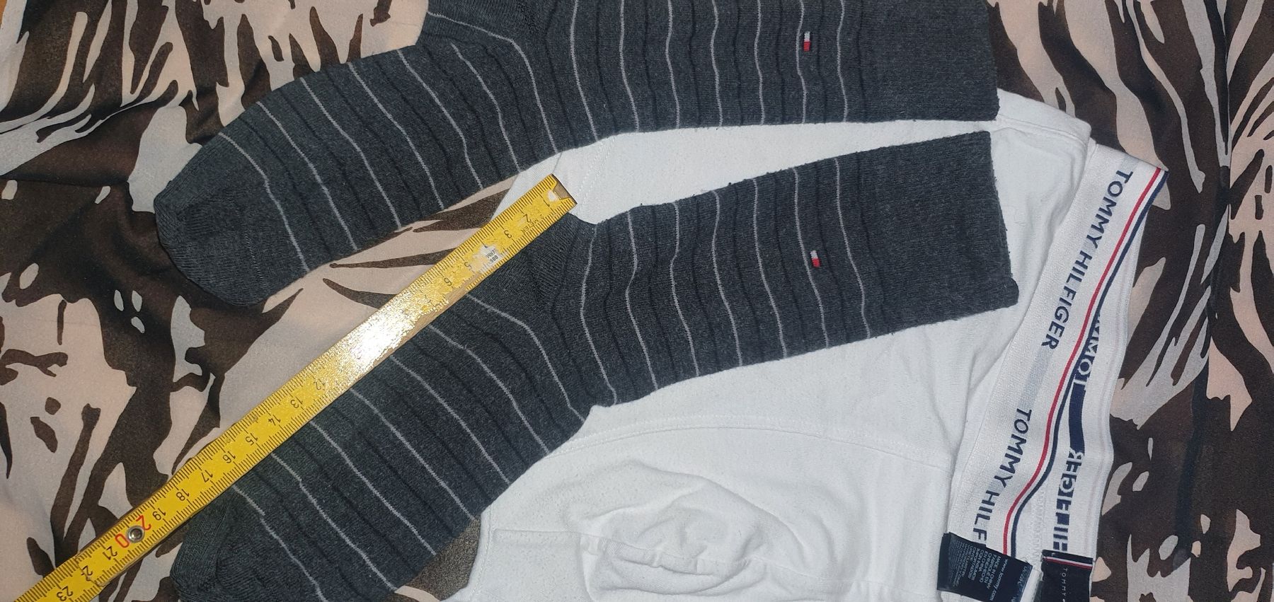 Tommy Hilfiger Lotti di vestiti: Tommy Hilfiger Set, Hilfiger Geschenkidee, Thomas Love-Set – Usato da Zollikerberg venduto da Nice_Name 5