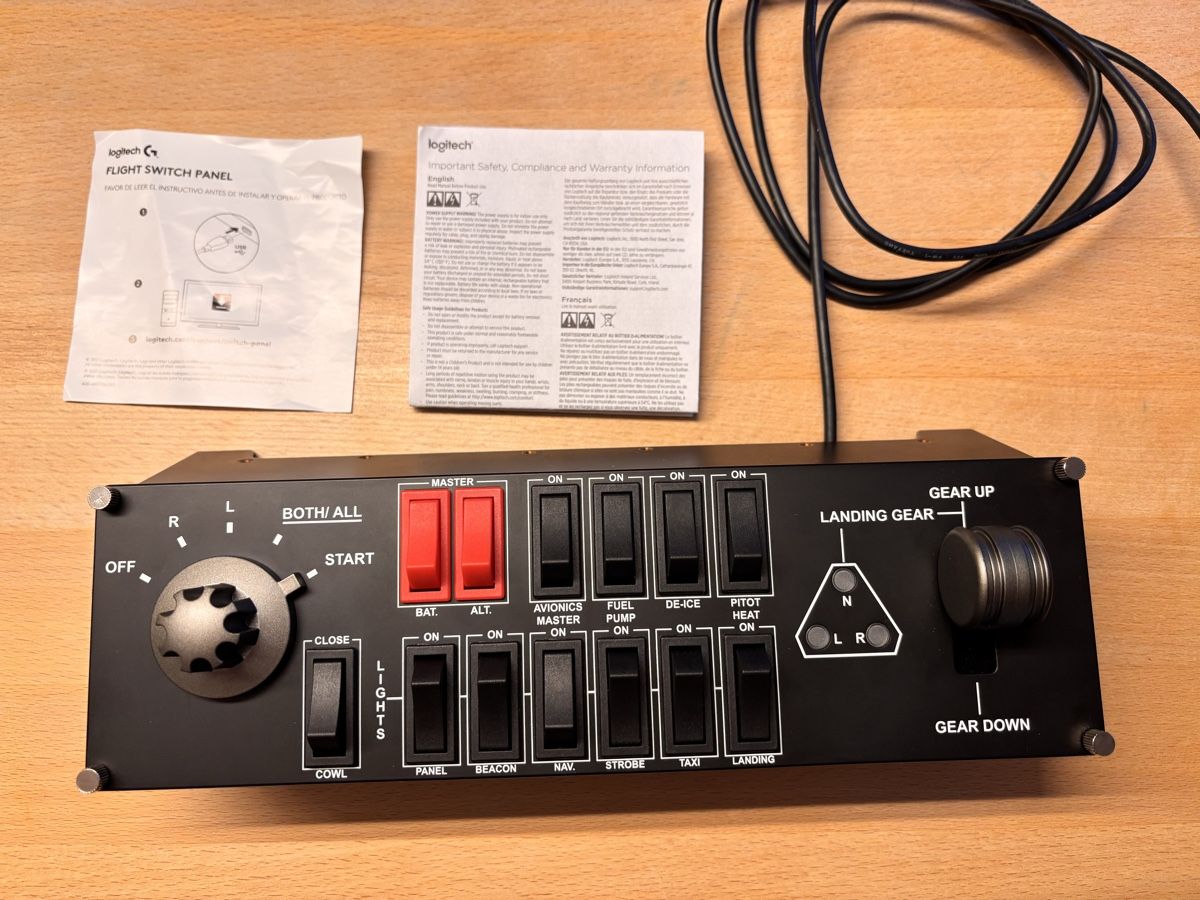 Logitech Controller: Logitech Flight Switch Panel neuwertig – Neu (gemäss Beschreibung) aus Liebefeld von nurseli