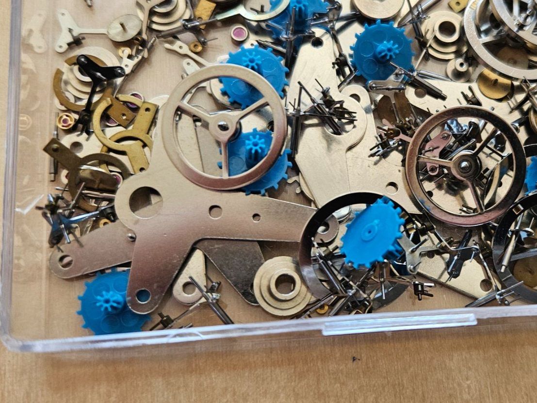 Montres: Diverse Uhrwerk Komponenten zum Basteln ect. – D'occasion à Lenk im Simmental par oli66661 2