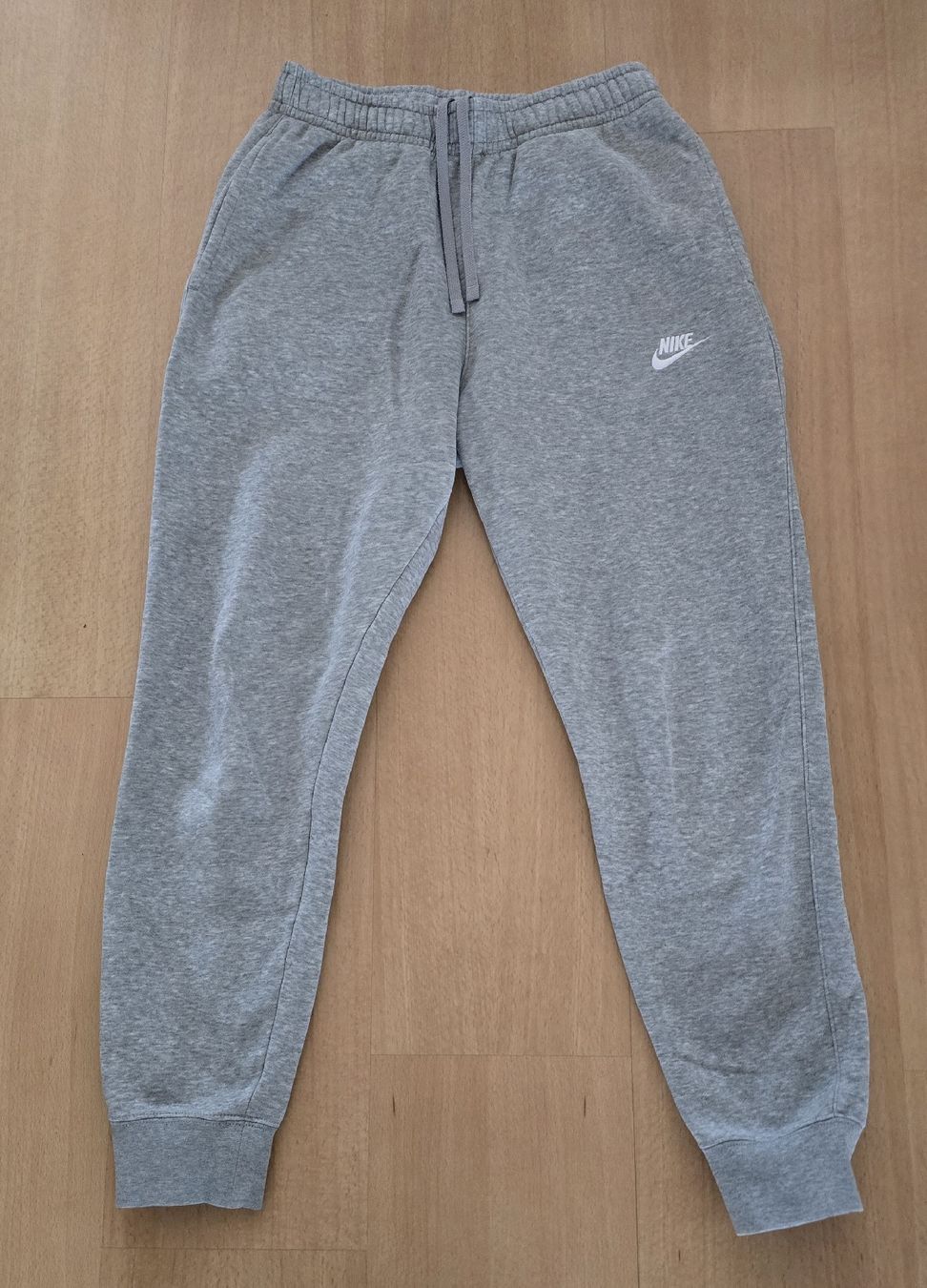 Nike Pantaloni: Nike Trainerhose Gr. S – Usato da Sursee venduto da M_Z