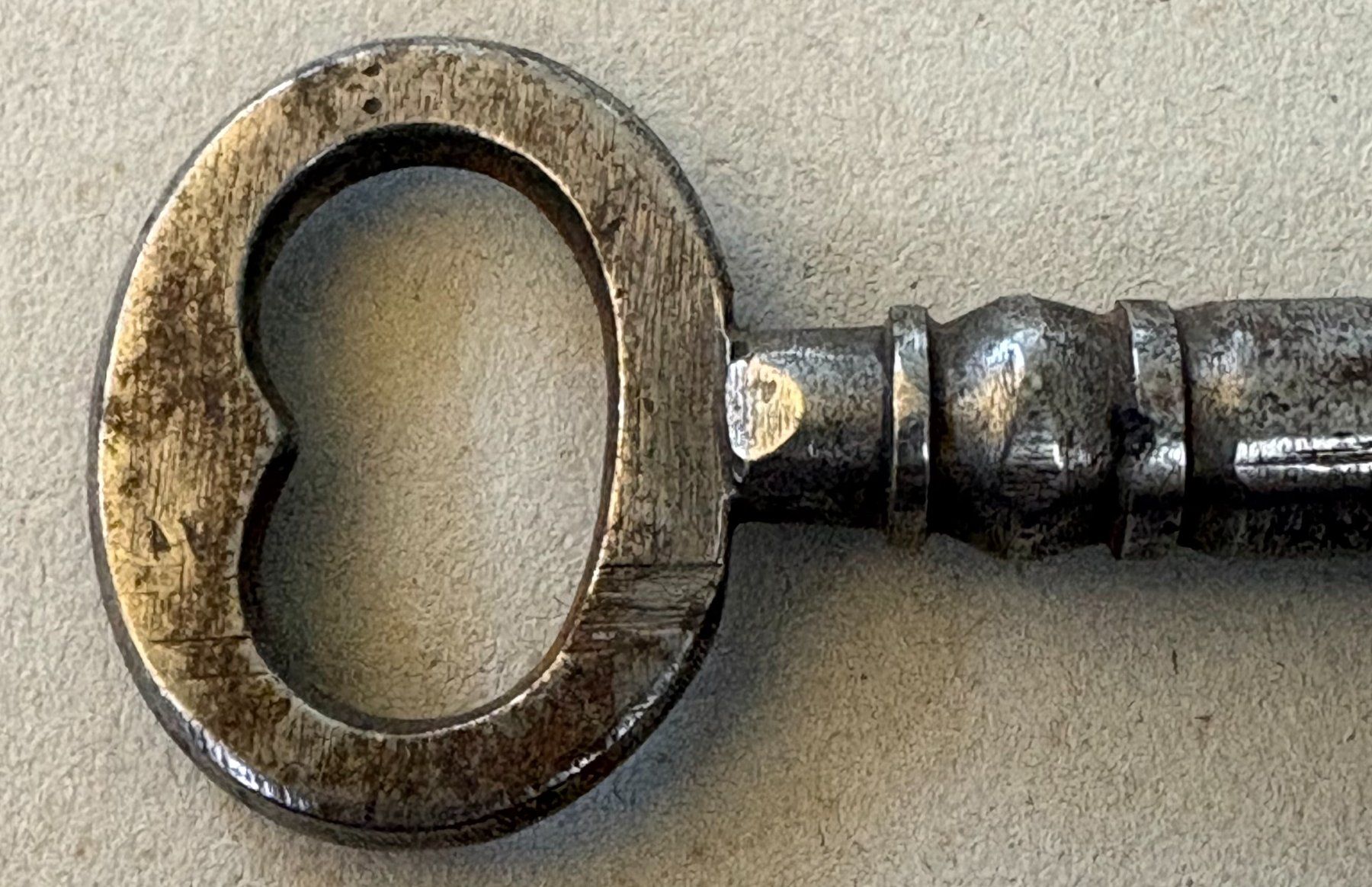 Chiavi: VINTAGE SCHLÜSSEL – Usato da Ostermundigen venduto da Wyatt-Earp 2