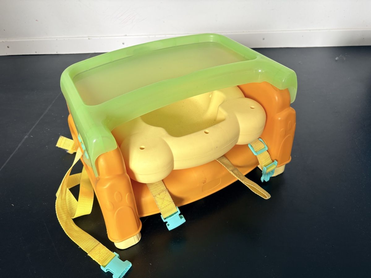 Chicco Hochstühle: Rehausseur Chicco Mode, compact et facile à transporter! – Gebraucht aus Lausanne von france.guillermin 2