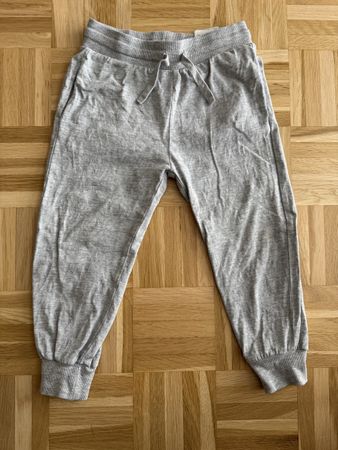 H&M Jogginghose, grau, Gr. 104