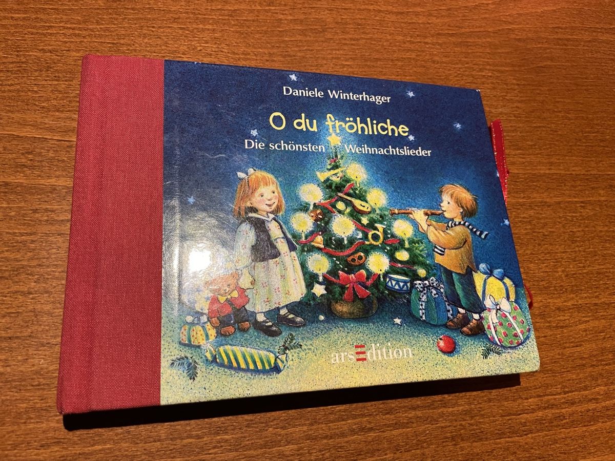 Bücher: Weihnachtslieder Buch ⭐️ – Gebraucht aus St-Légier-Chiésaz von Athenae